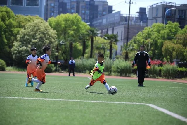 官方：17岁亚马尔获2024年金童奖