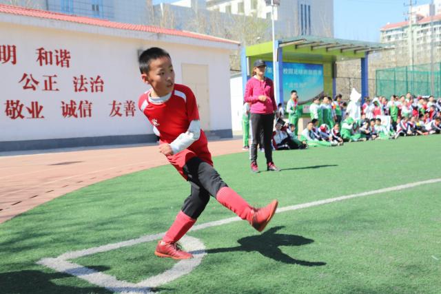 马尚41+7+7+5广东豪取11连胜 北京6连胜被终结